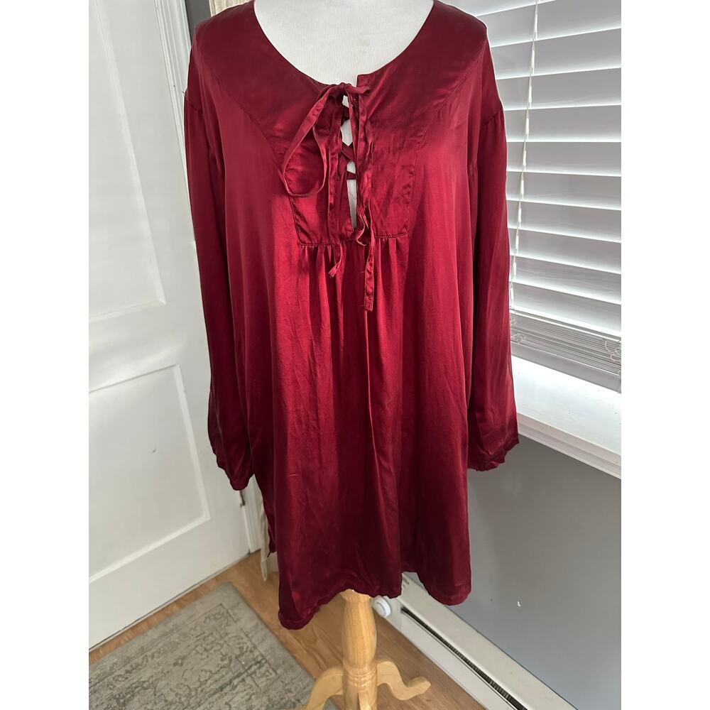 Small Vintage Victoria Secret gold Label